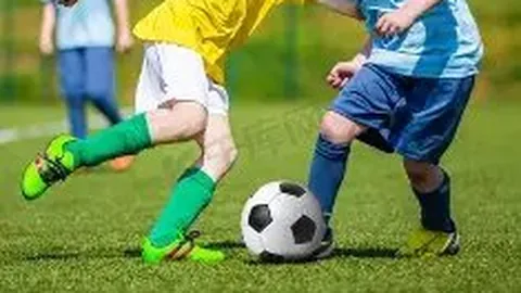 香港补习名师成娱乐红人 广告多收入丰（图）